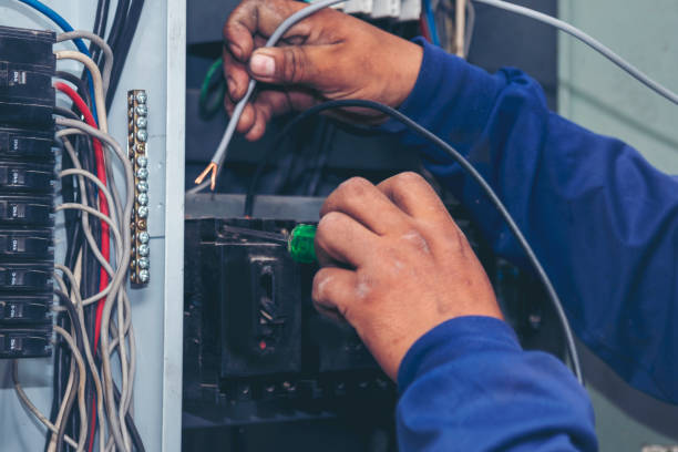 Best Emergency Electrical Repair  in Moriarty, NM